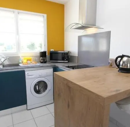 Holiday home Les Des Noyerettes