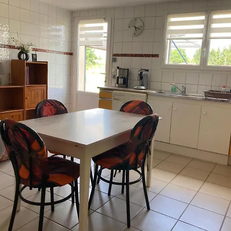 Holiday home Les Des Noyerettes *